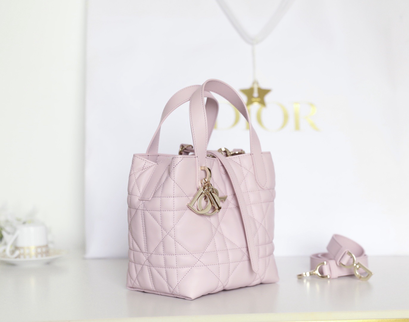 Dior