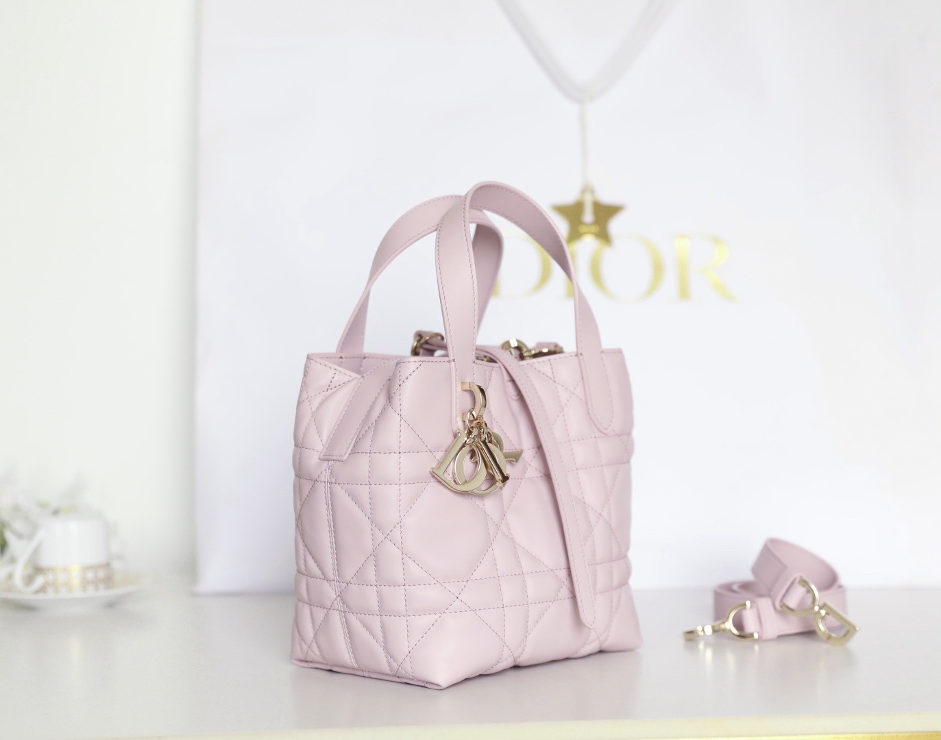 Dior