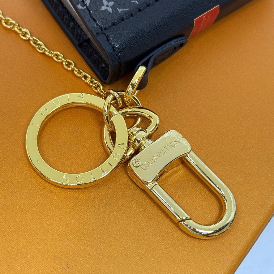 Small pendant