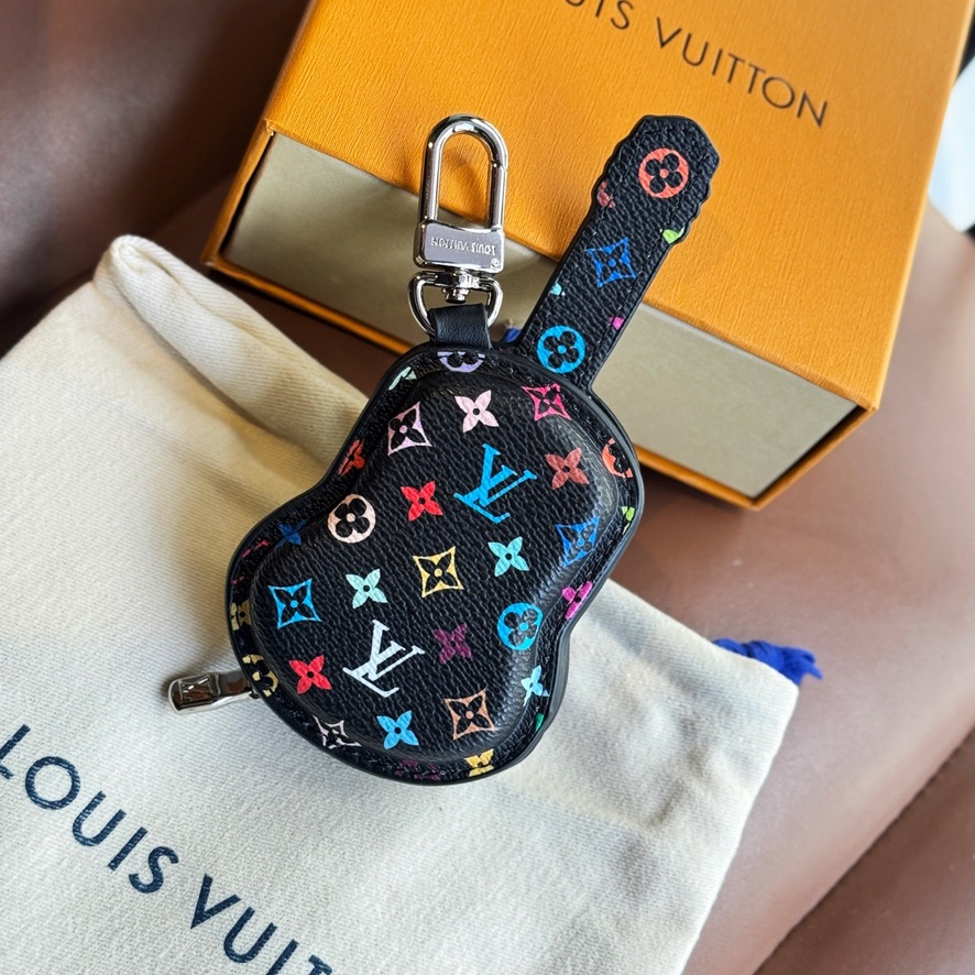 Small pendant