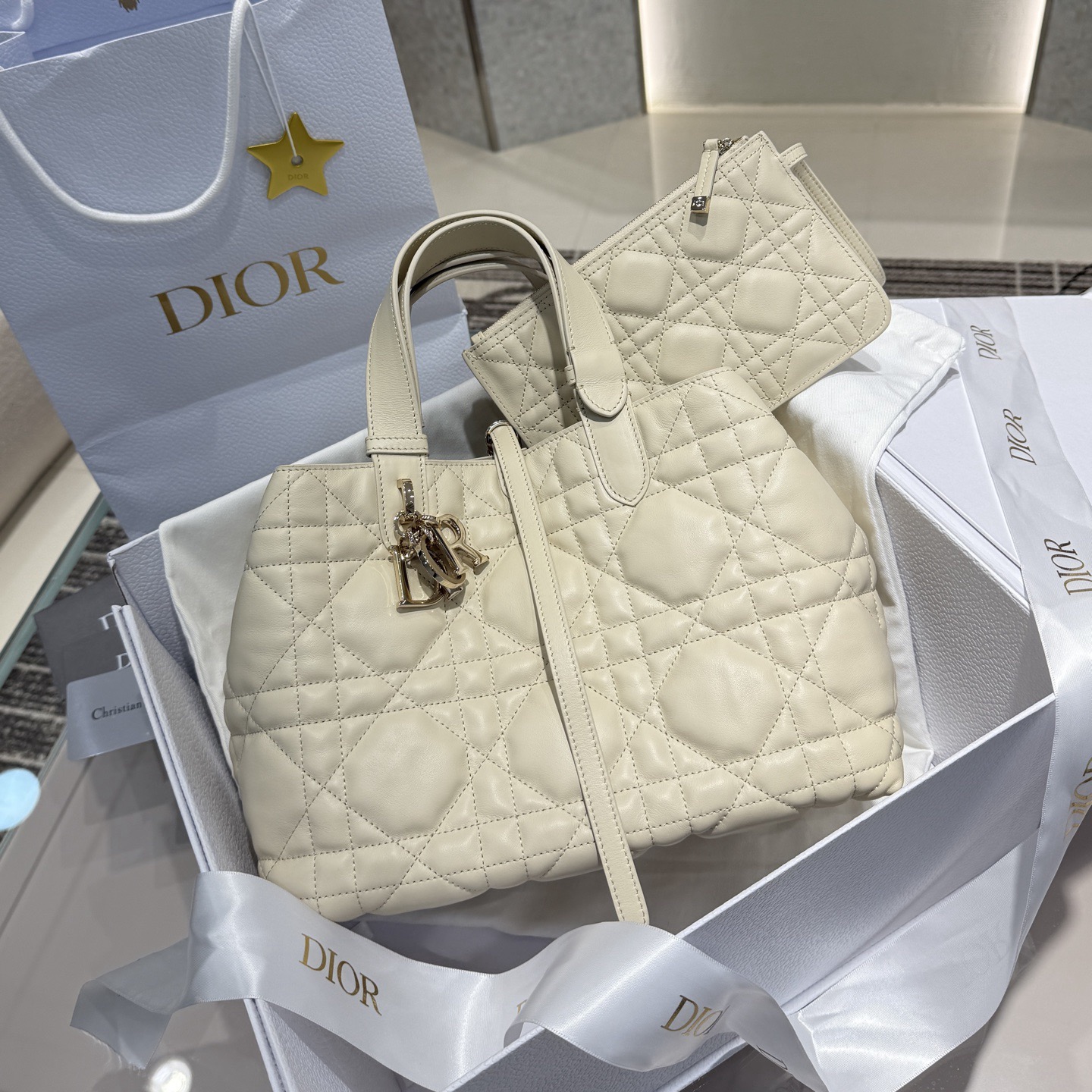 Dior
