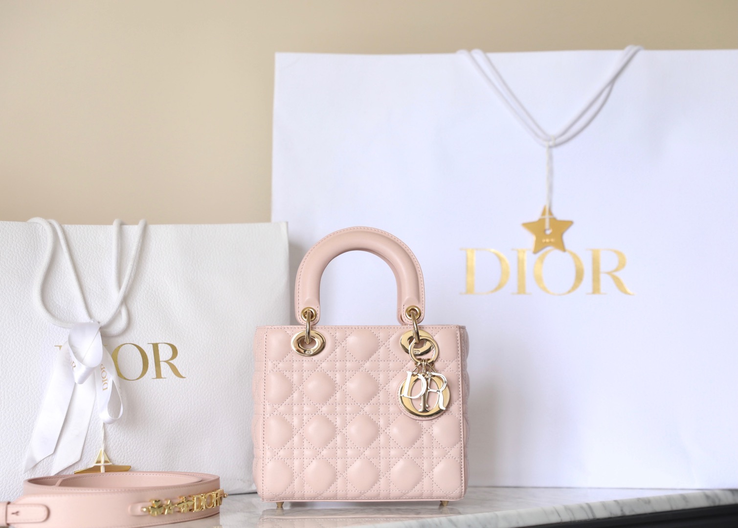 Dior