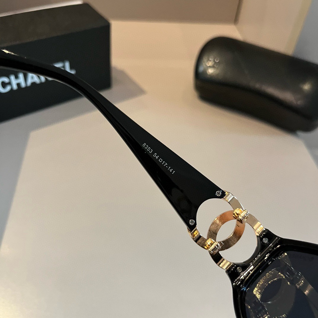 chanel--Sunglasses