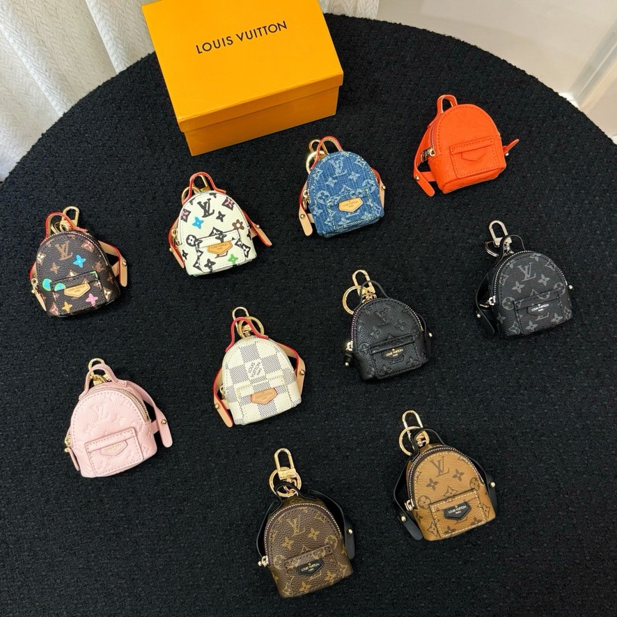 Small pendant