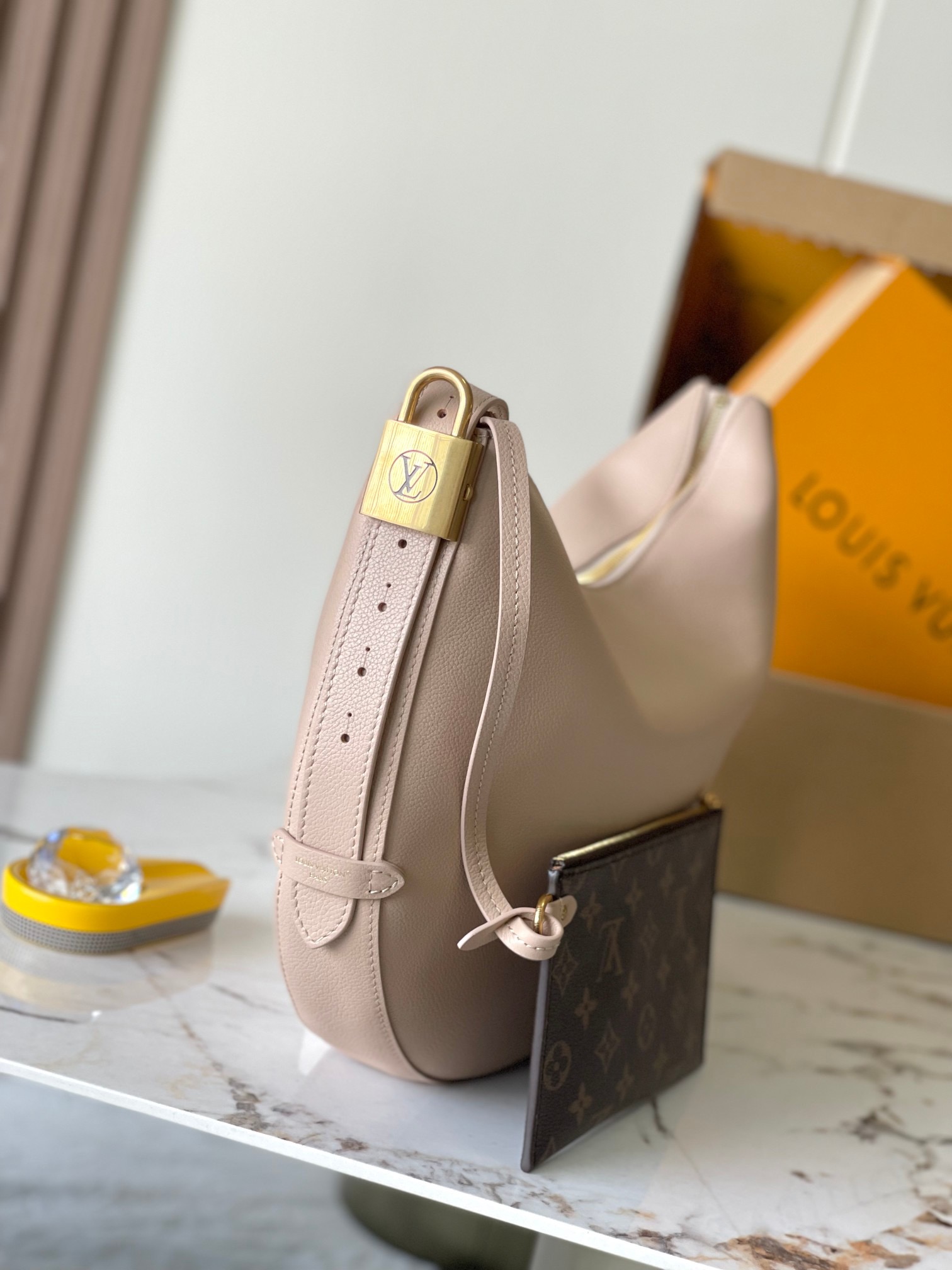 lv