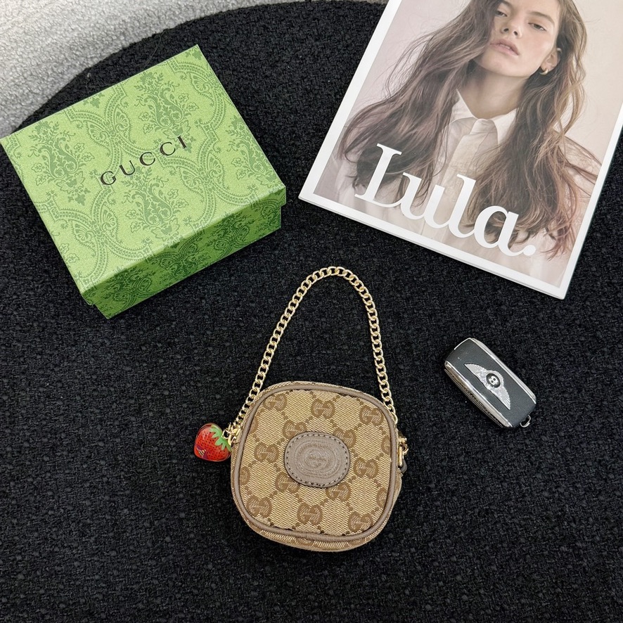Small pendant