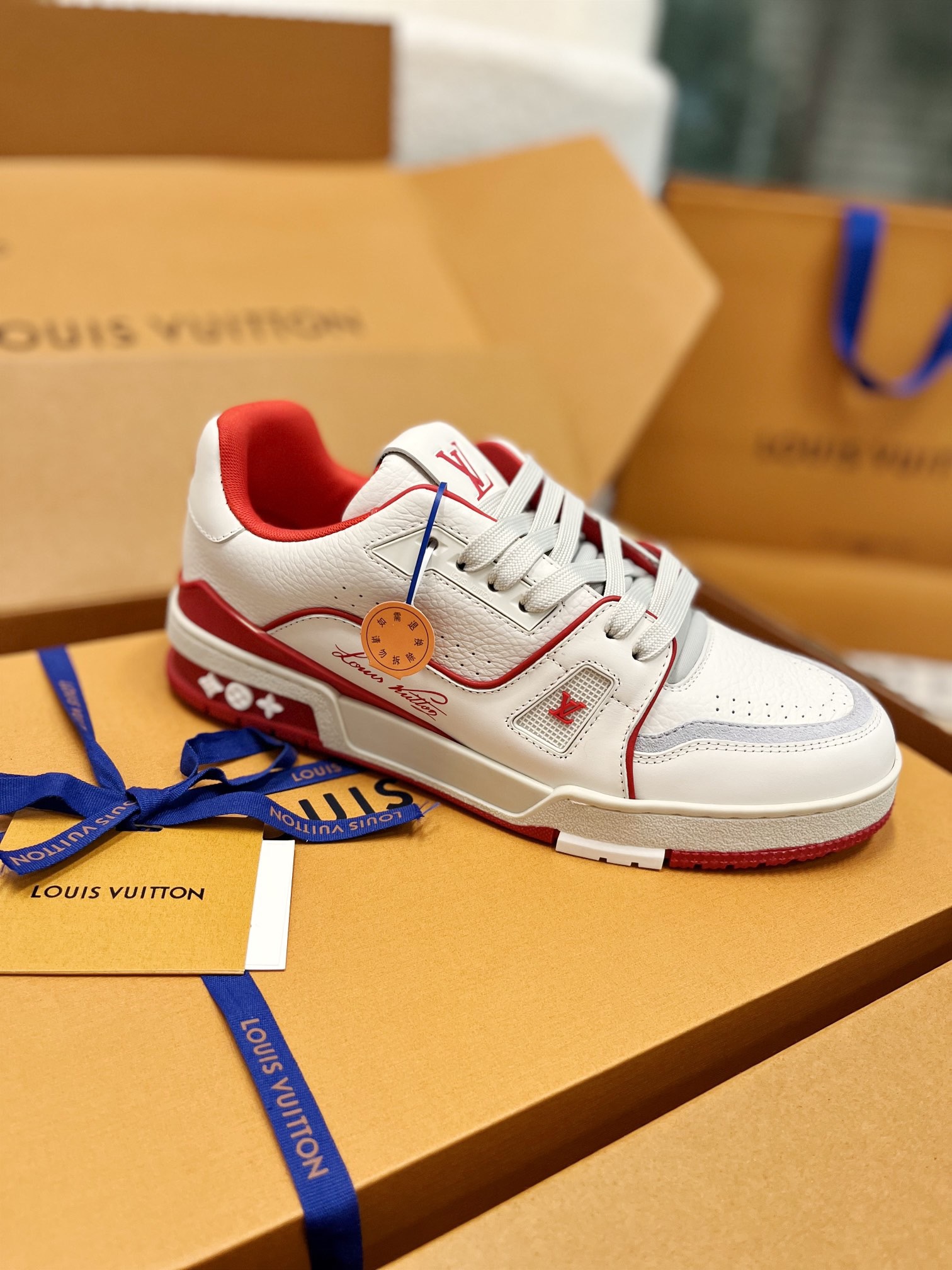 Men's shoes