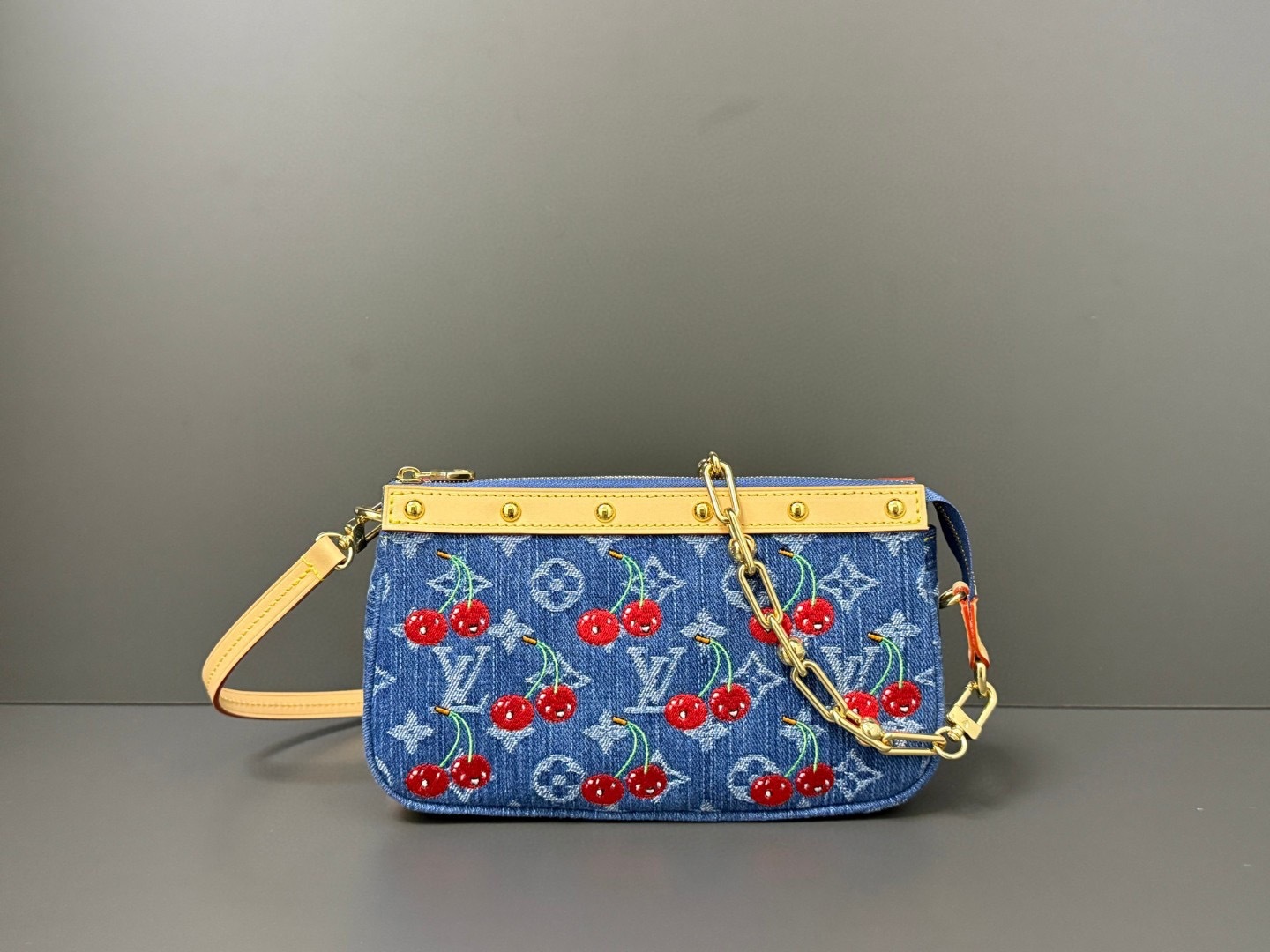 lv