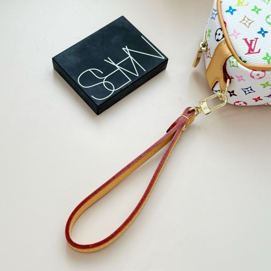 Small pendant