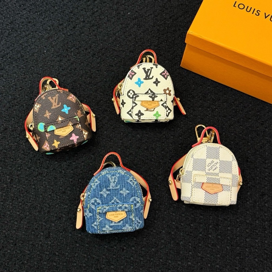 Small pendant