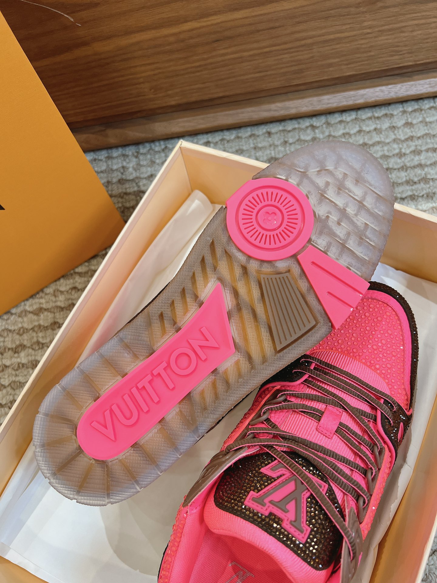 Men's shoes