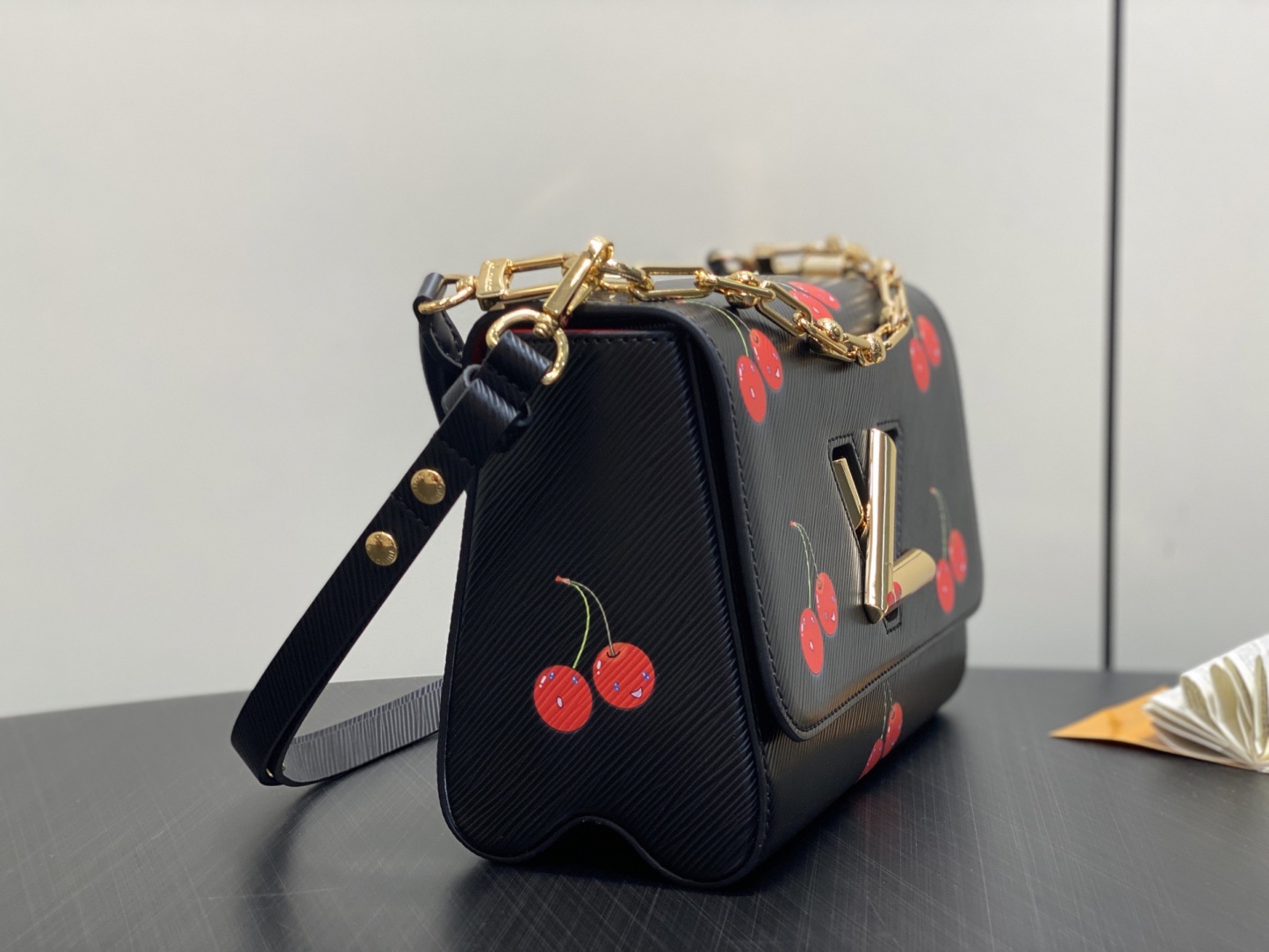 lv