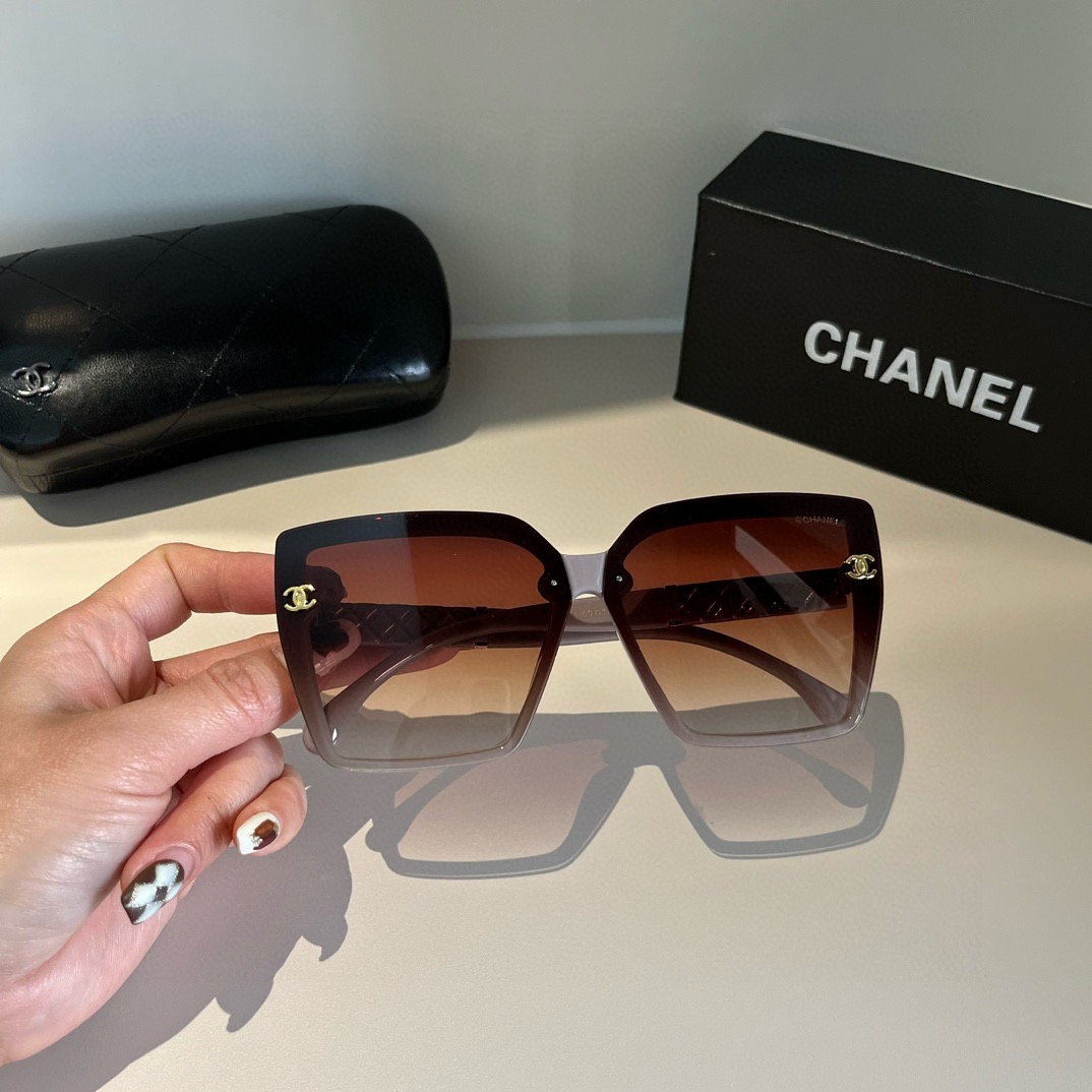 chanel--Sunglasses