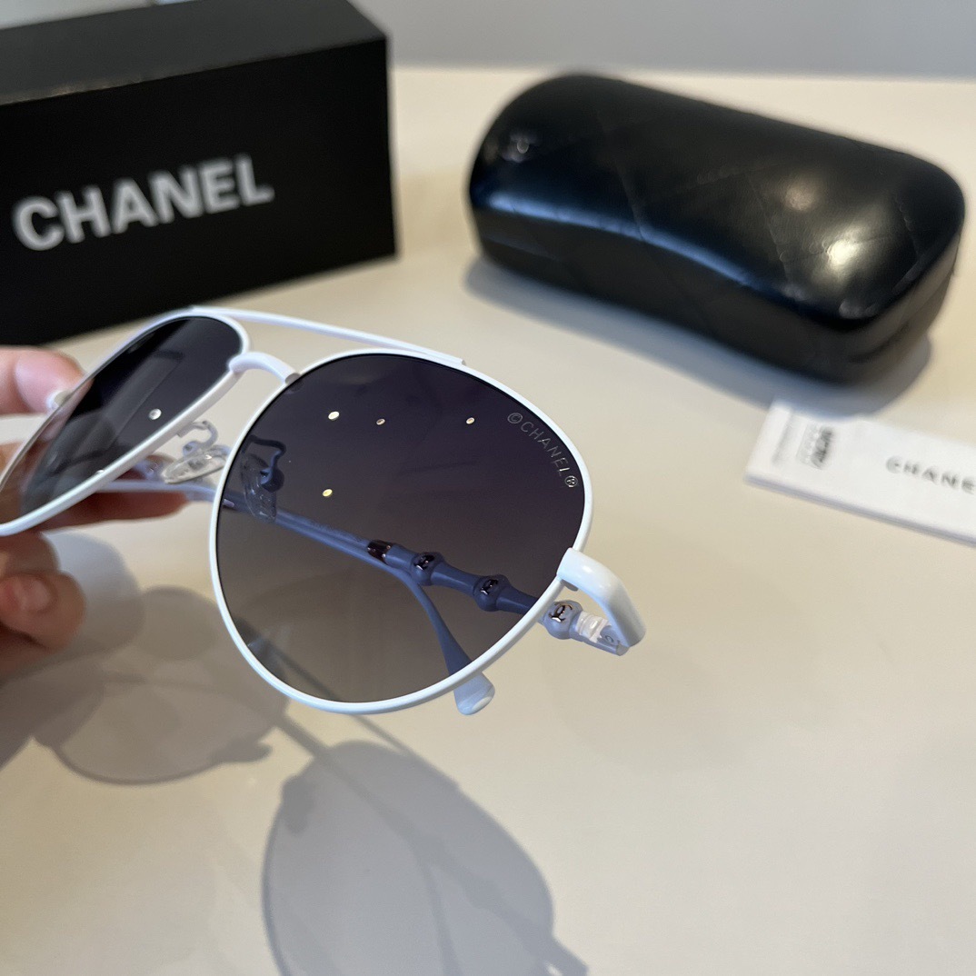 chanel--Sunglasses