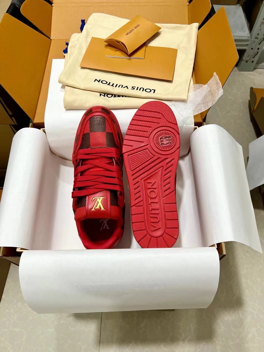 Men's shoes