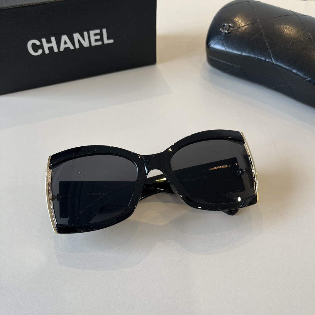 chanel--Sunglasses