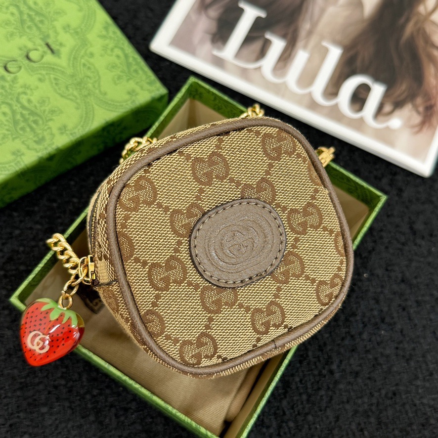 Small pendant