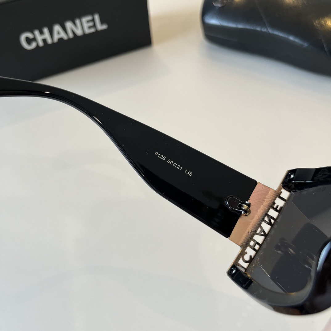 chanel--Sunglasses