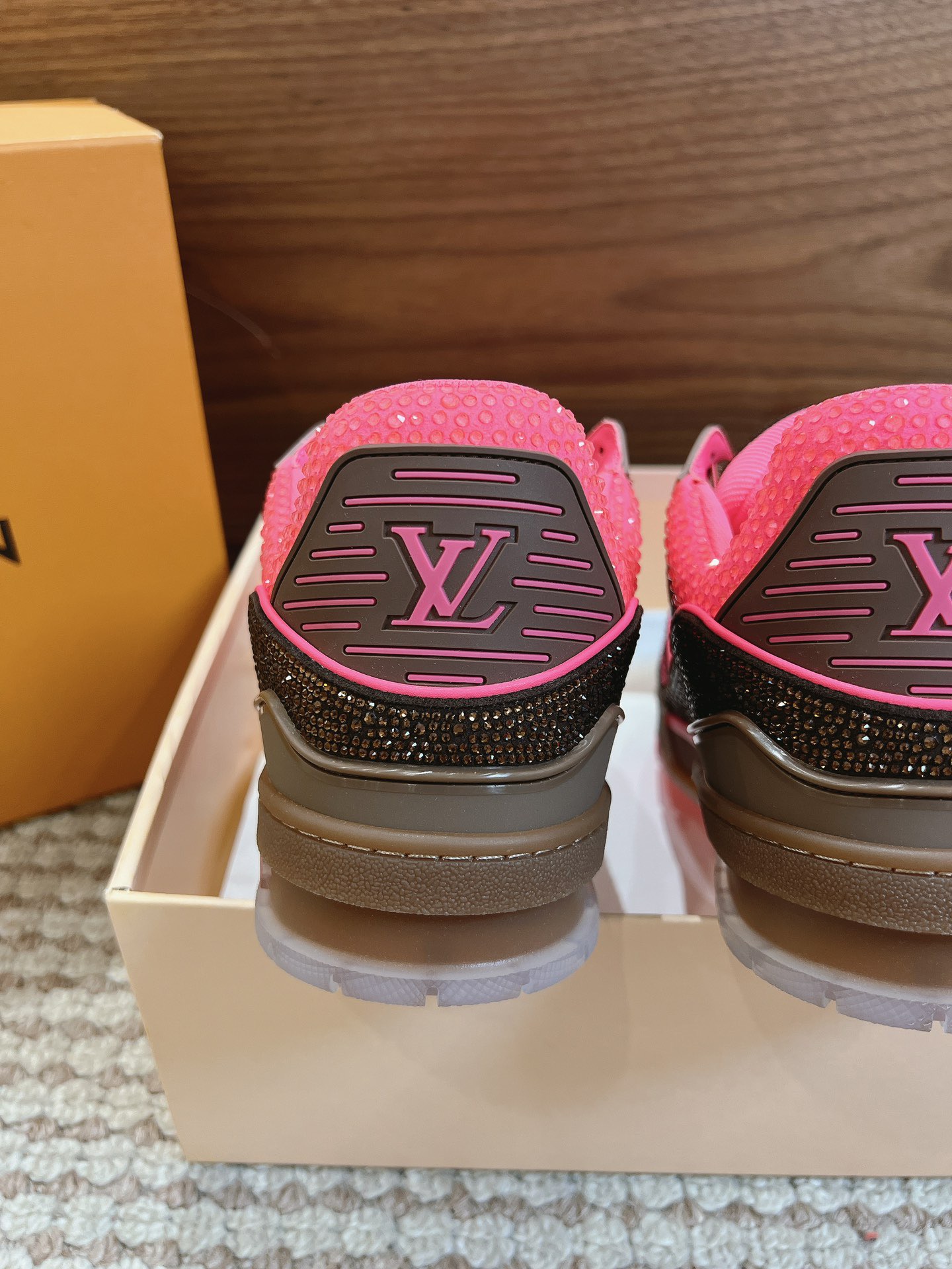Men's shoes