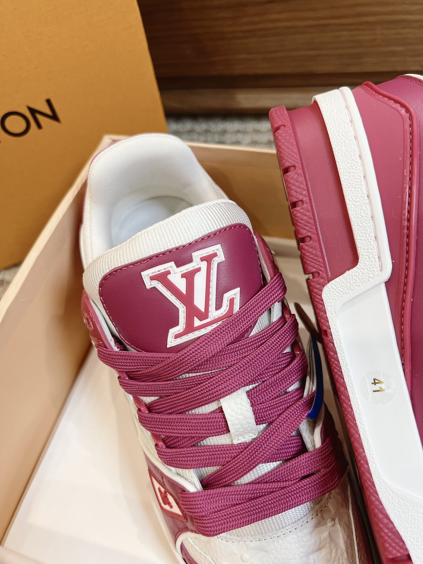Men's shoes