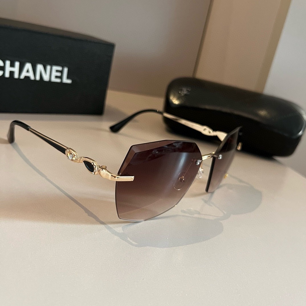 chanel--Sunglasses