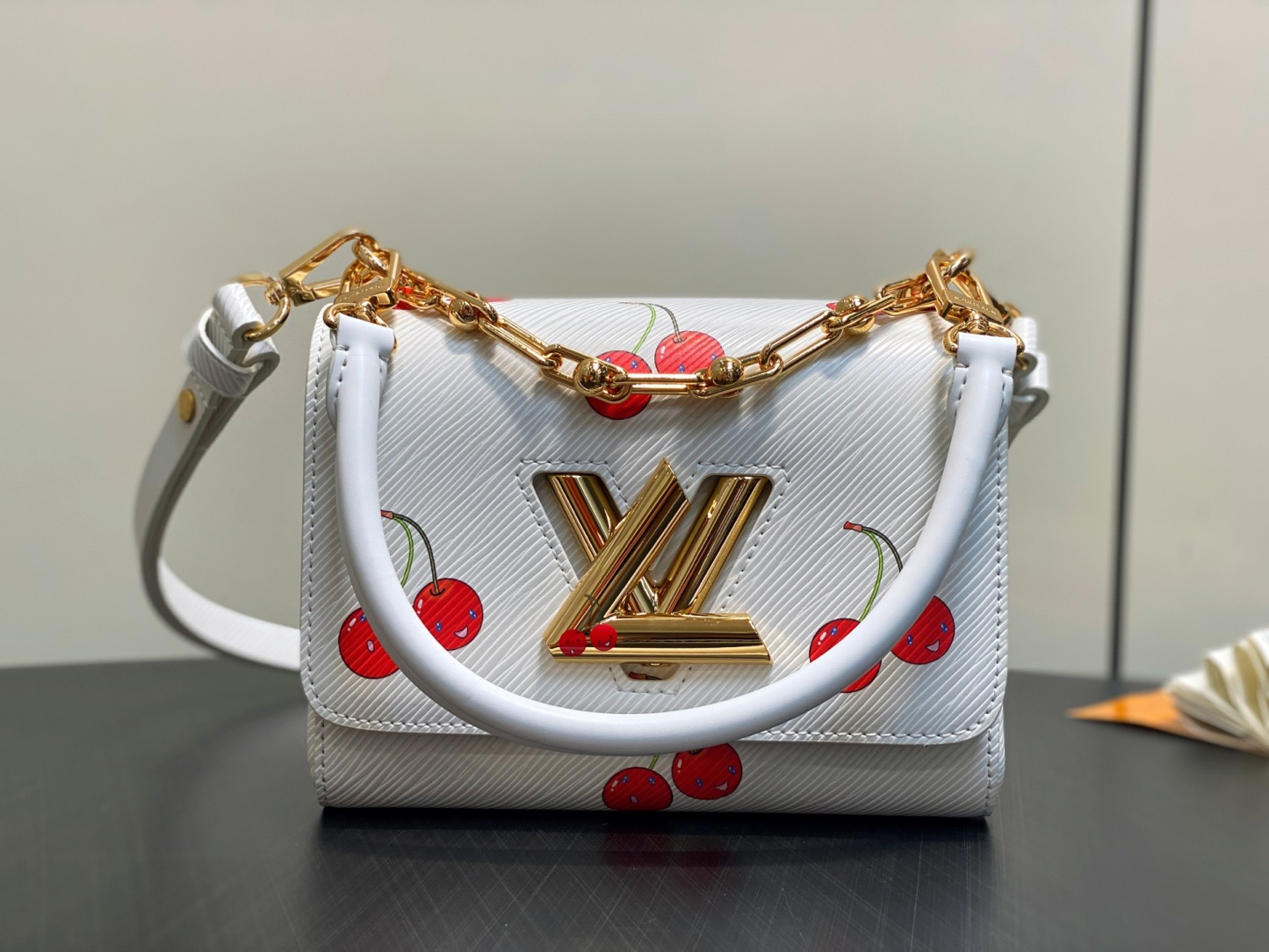 lv