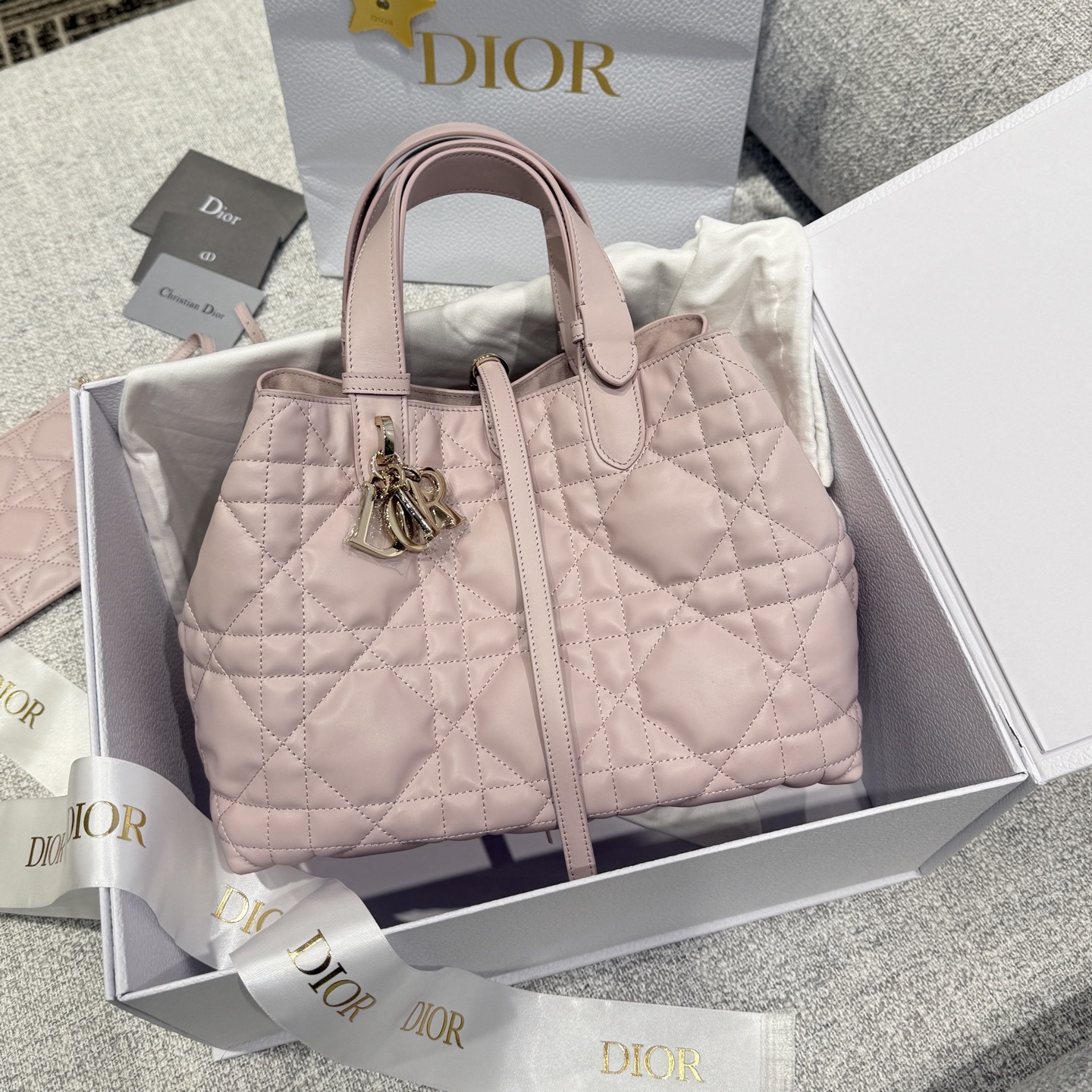 Dior