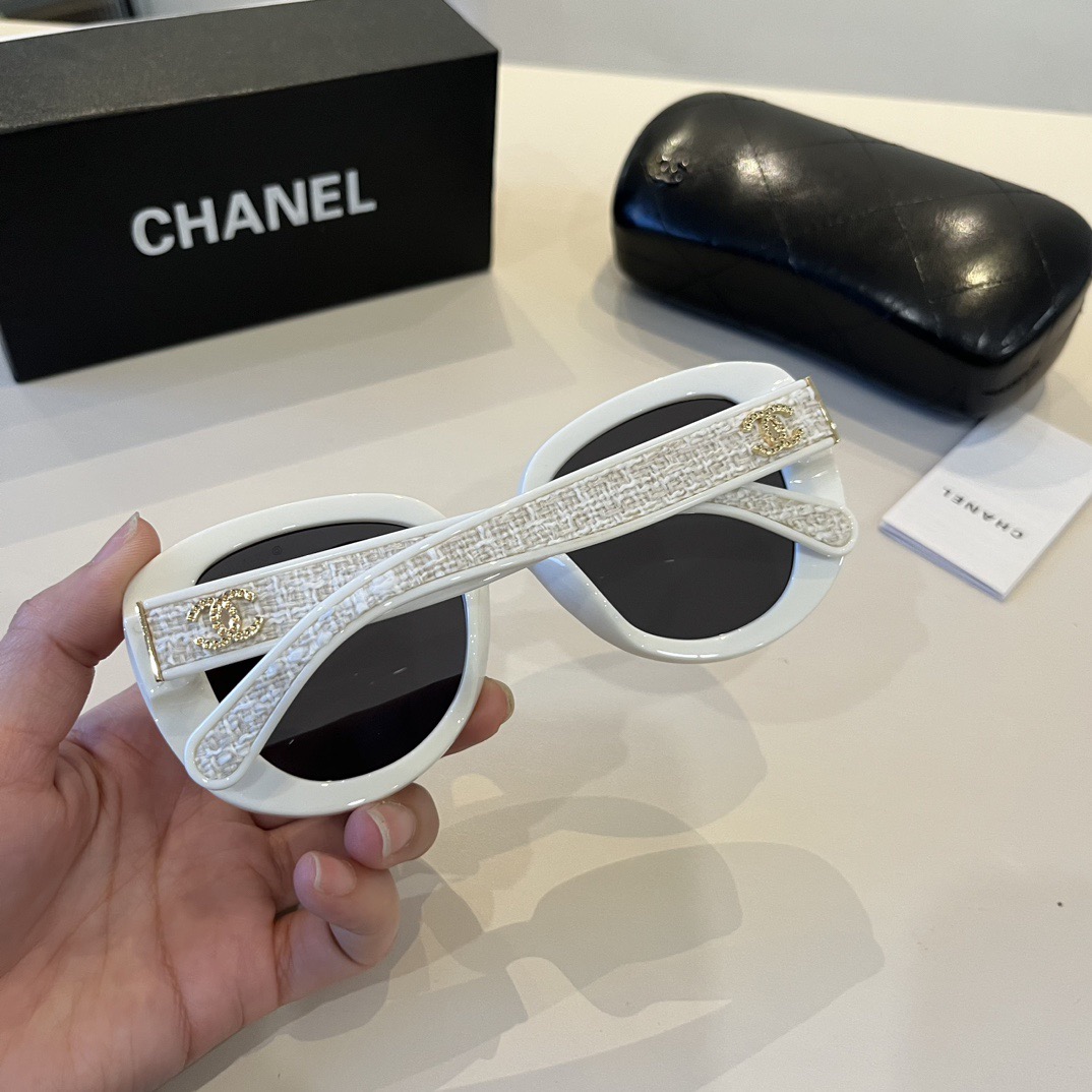 chanel--Sunglasses