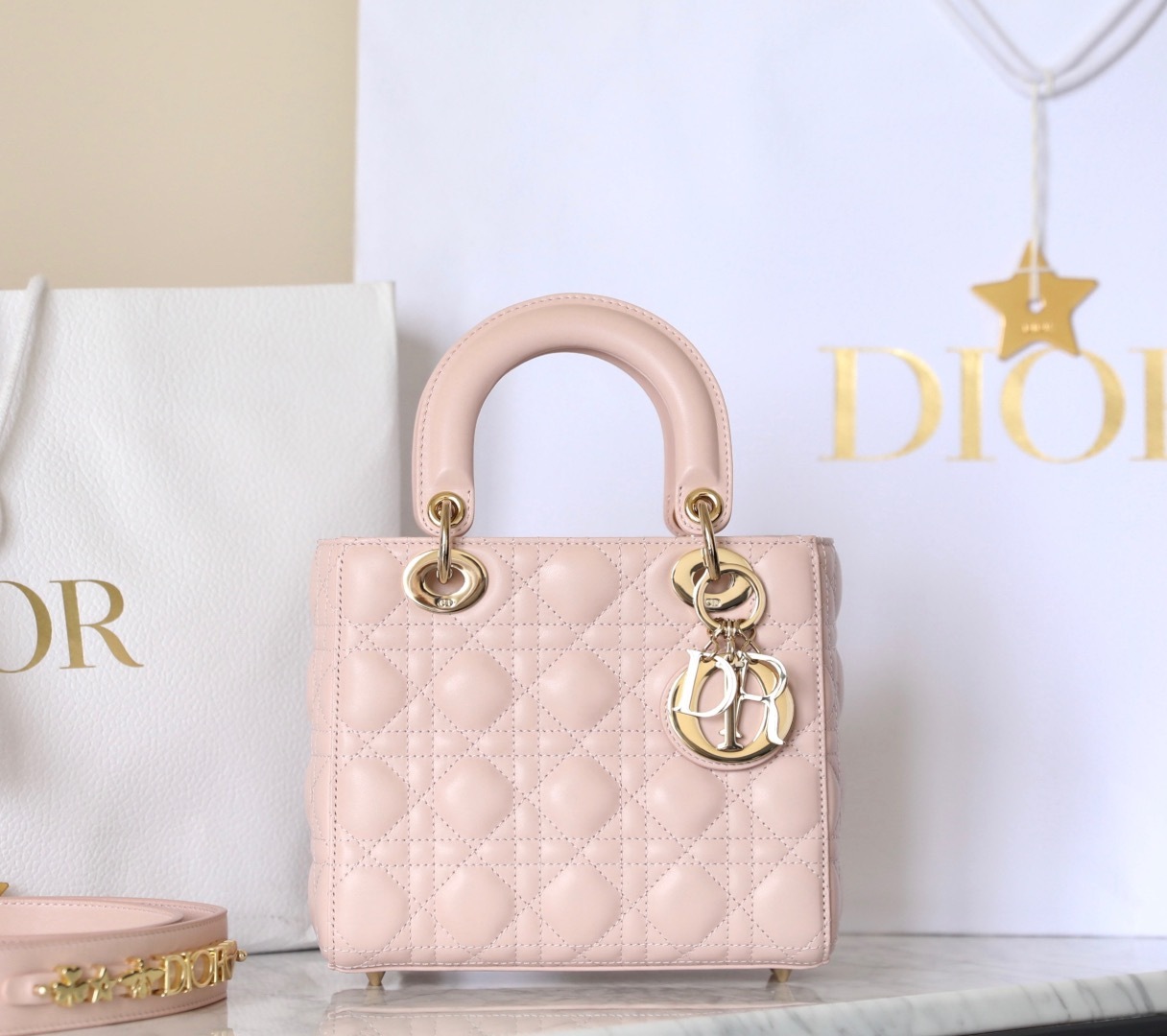 Dior