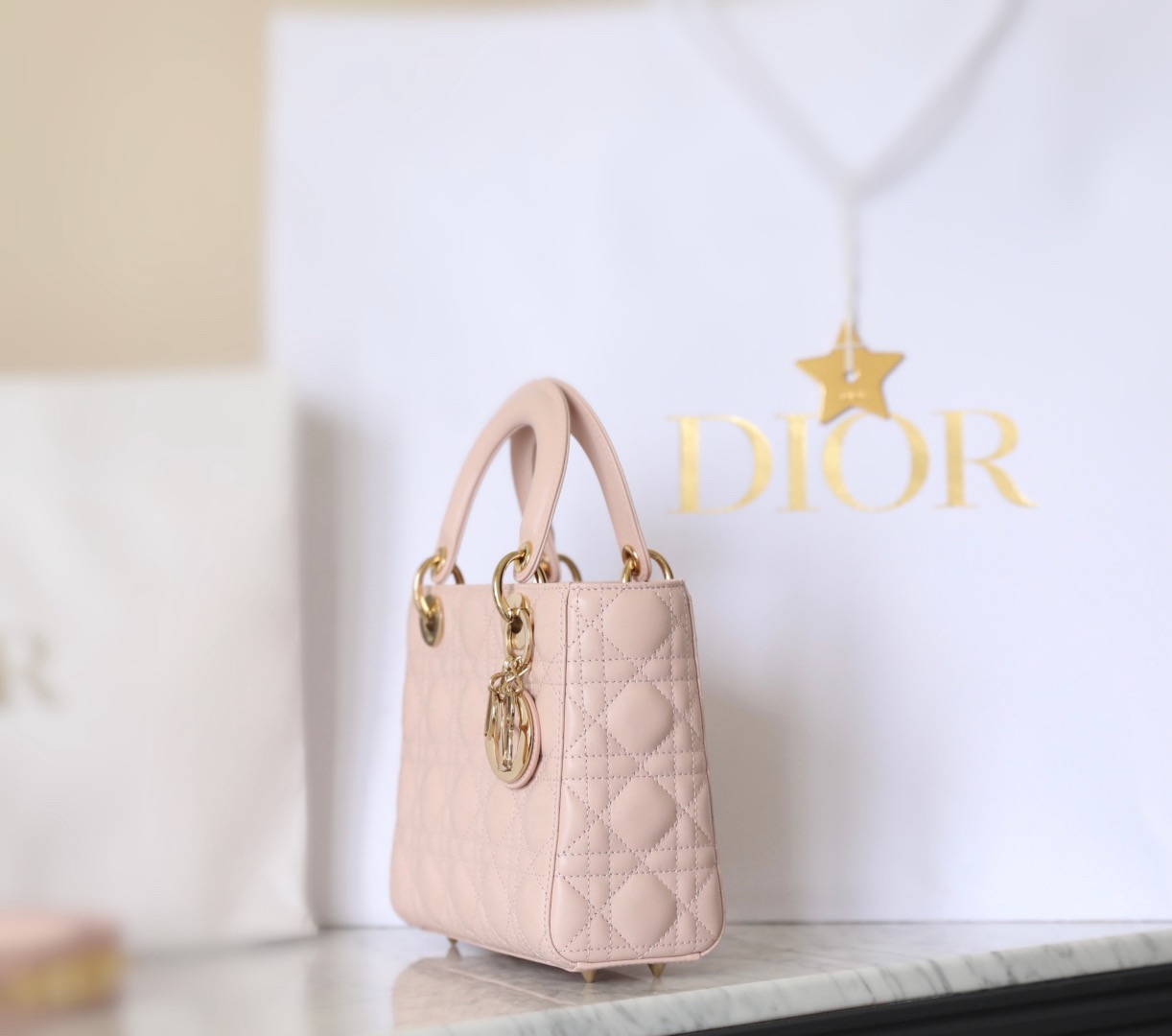 Dior