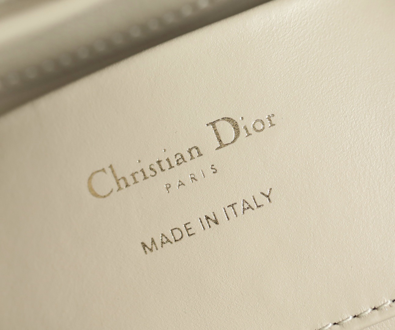 Dior