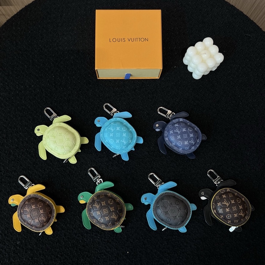 Small pendant