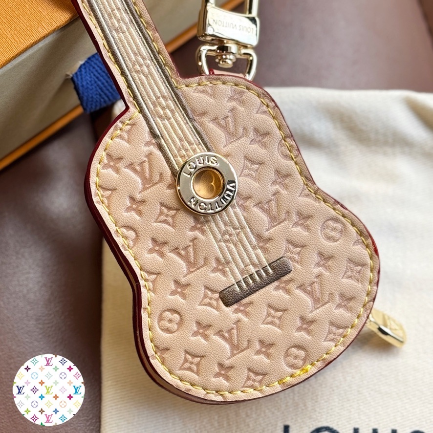 Small pendant