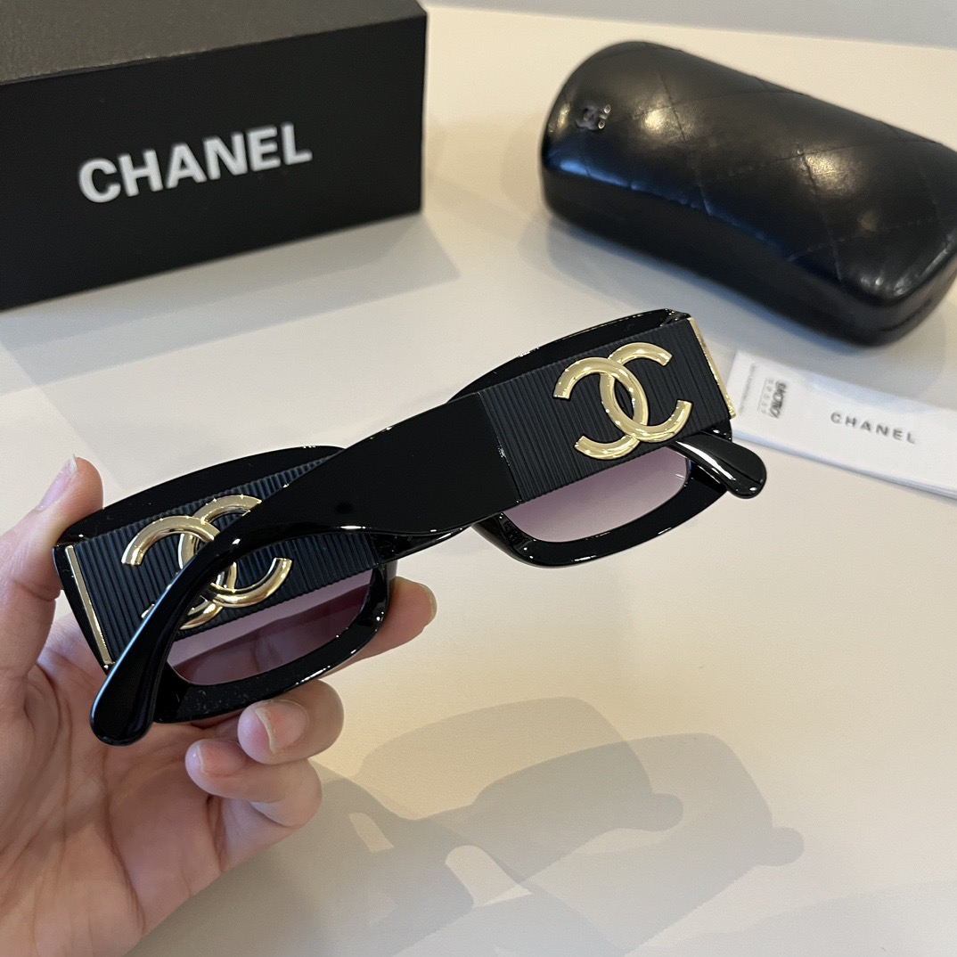 chanel--Sunglasses