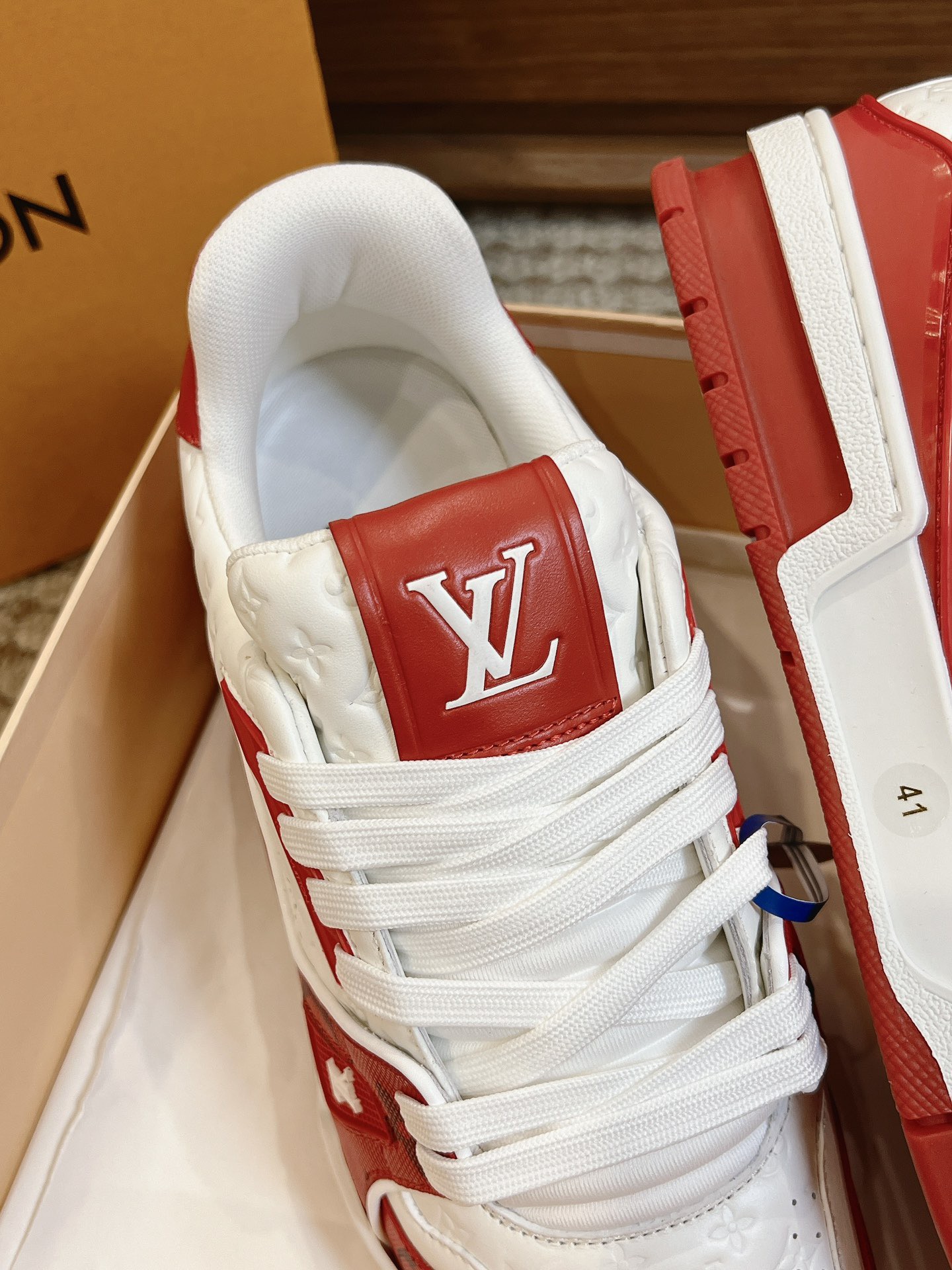 Men's shoes