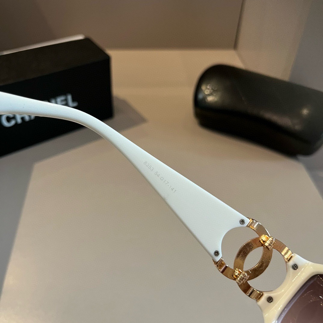 chanel--Sunglasses