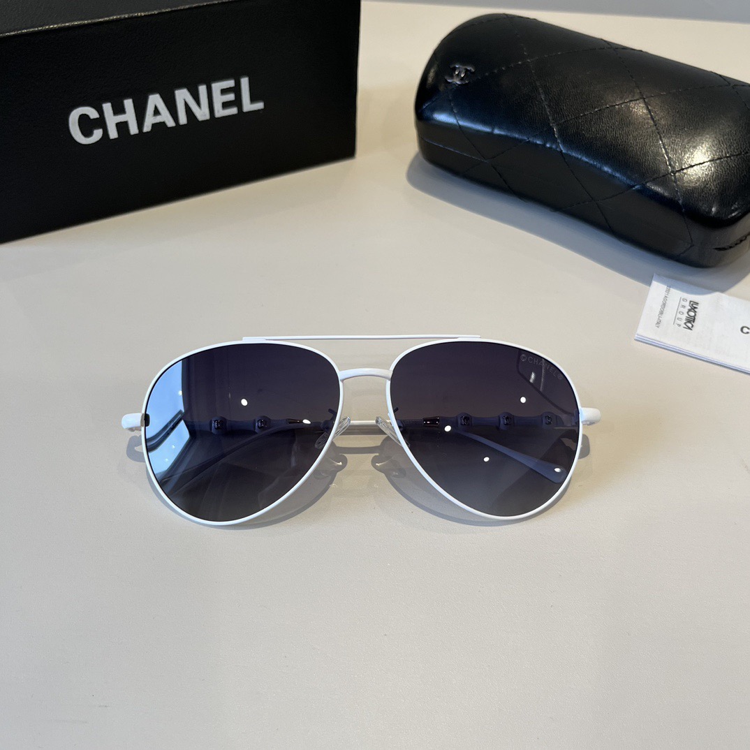 chanel--Sunglasses