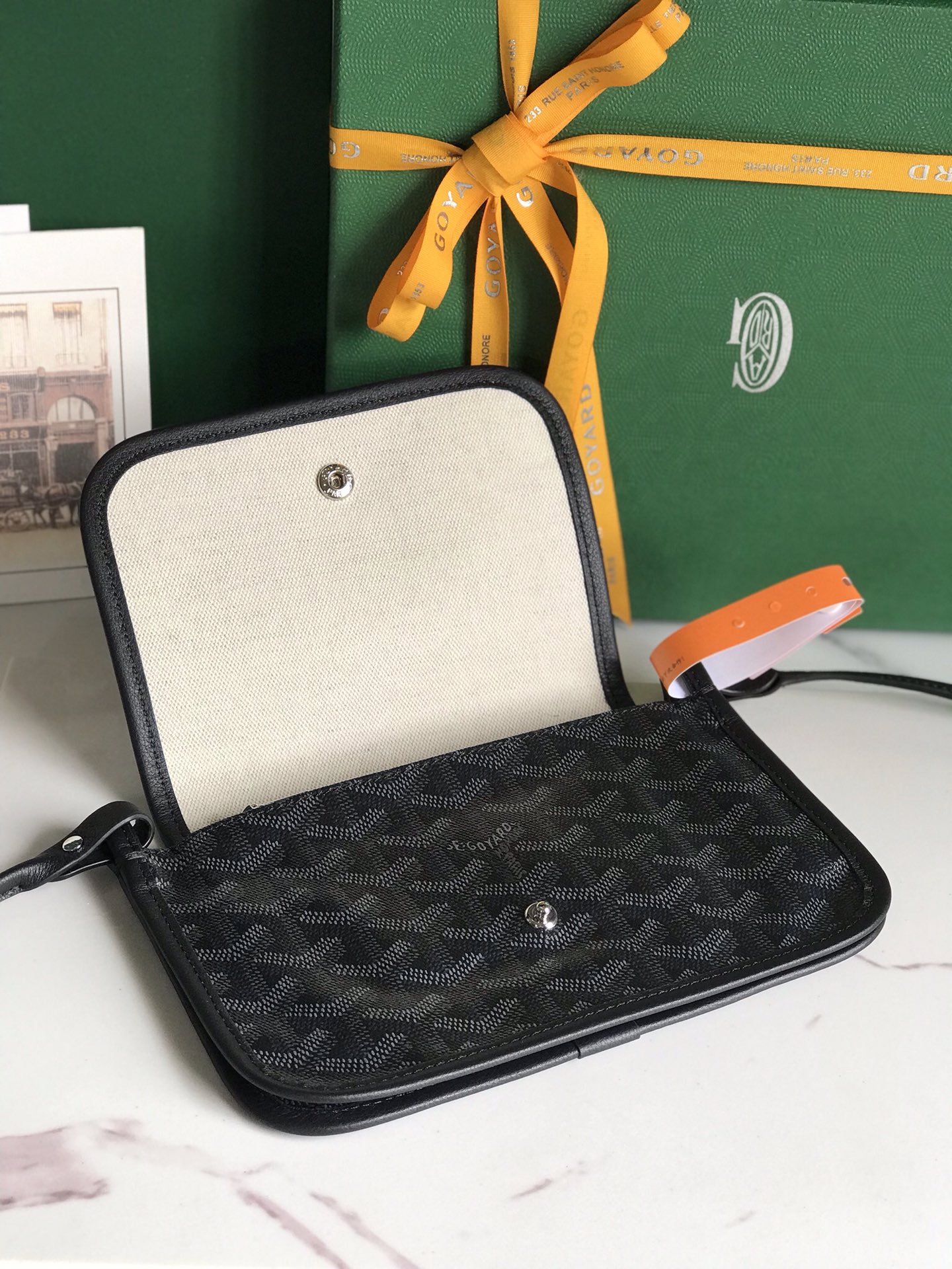   Goyard