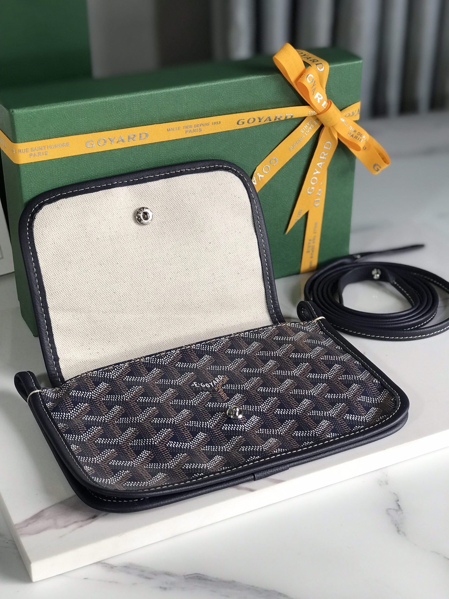  Goyard