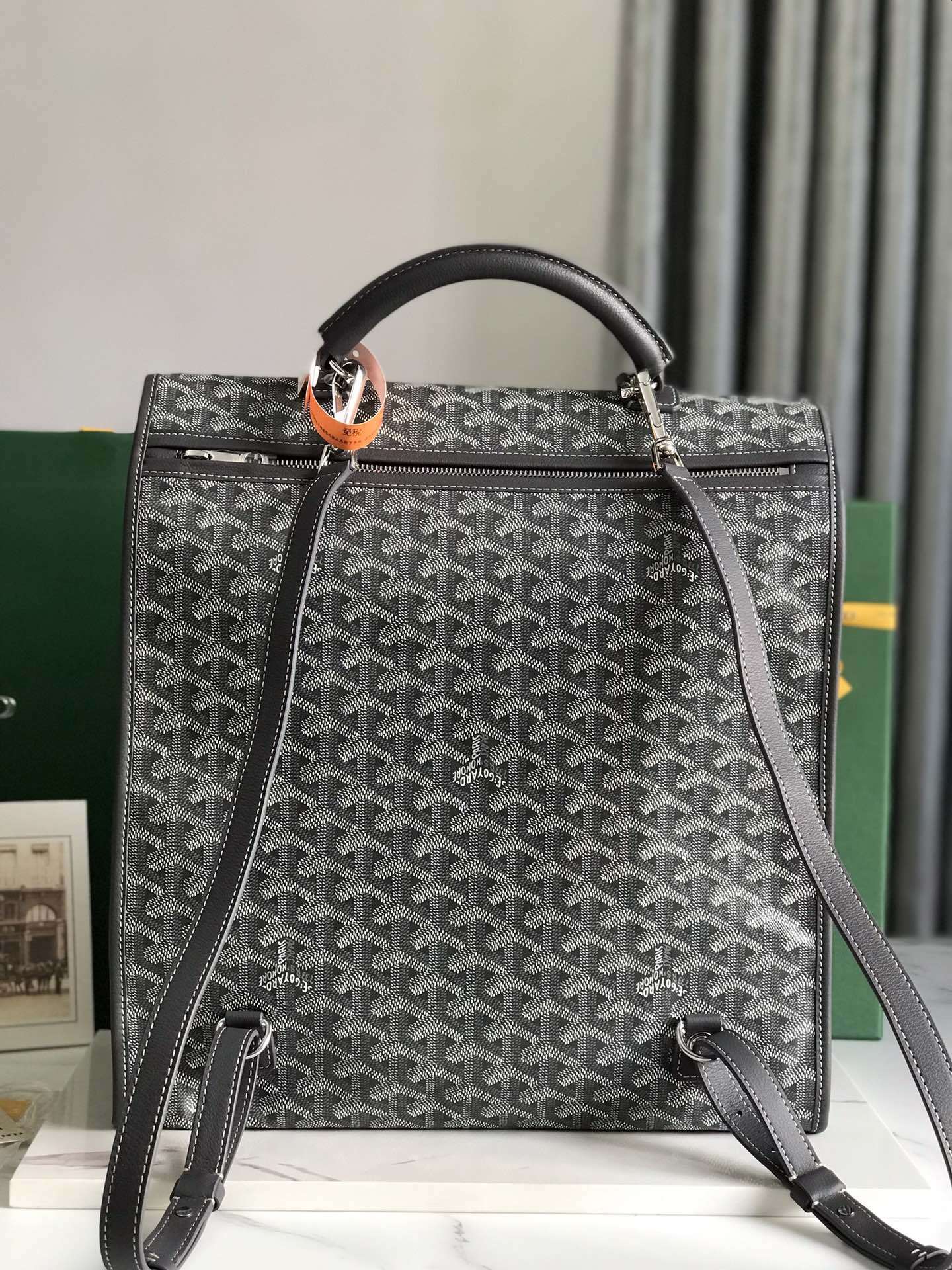   Goyard
