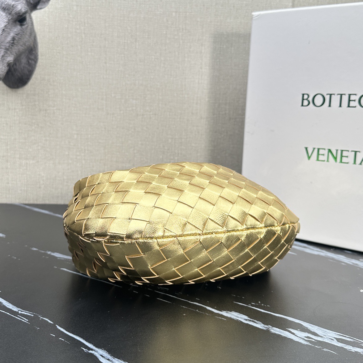 bv