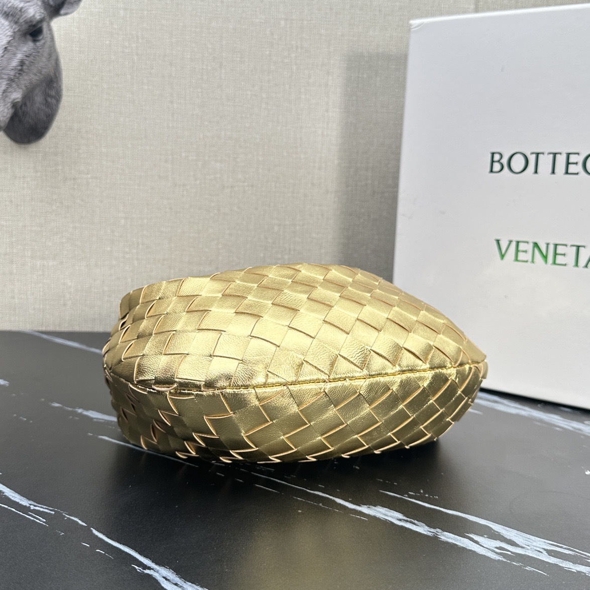 bv