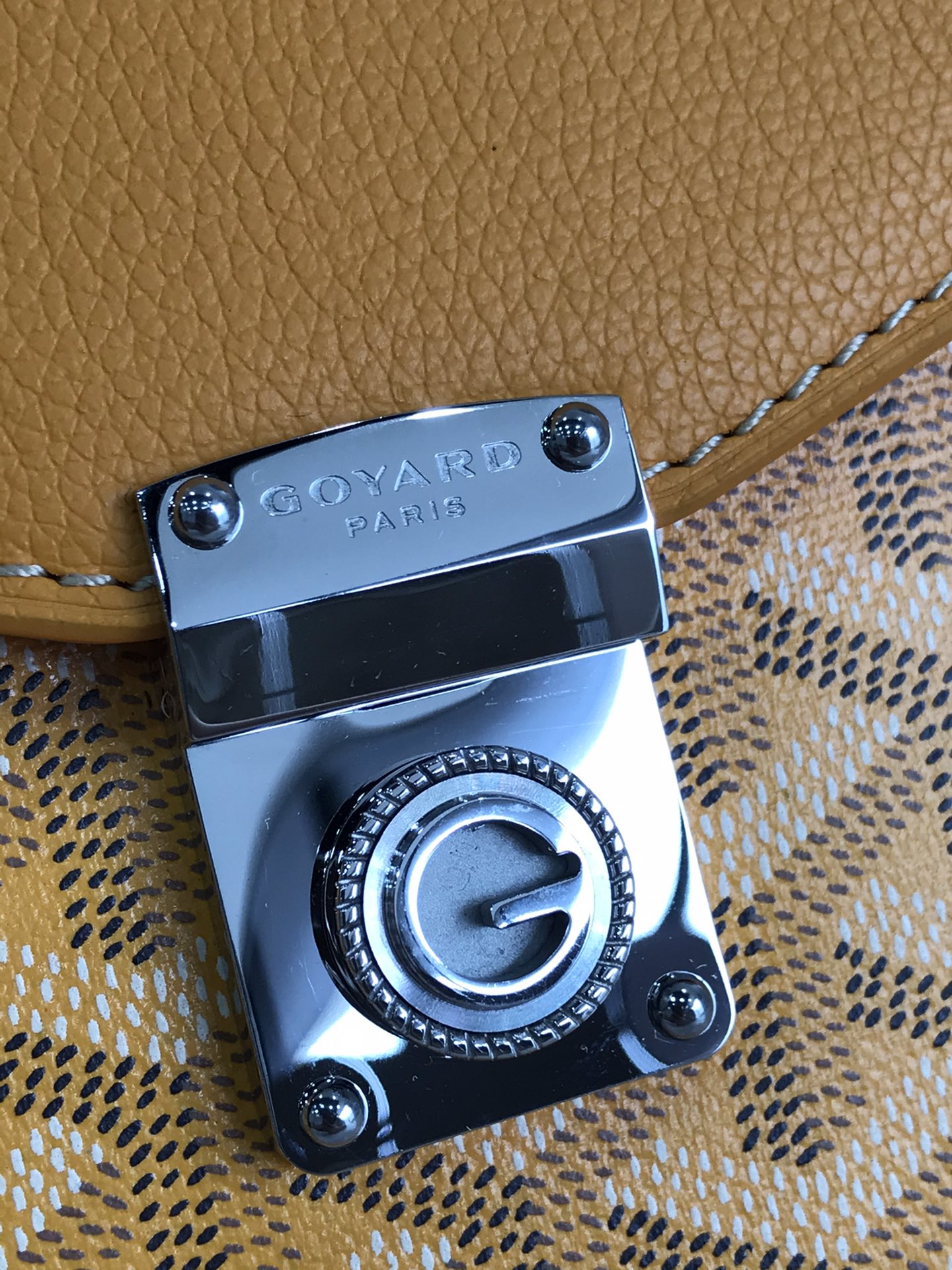  Goyard