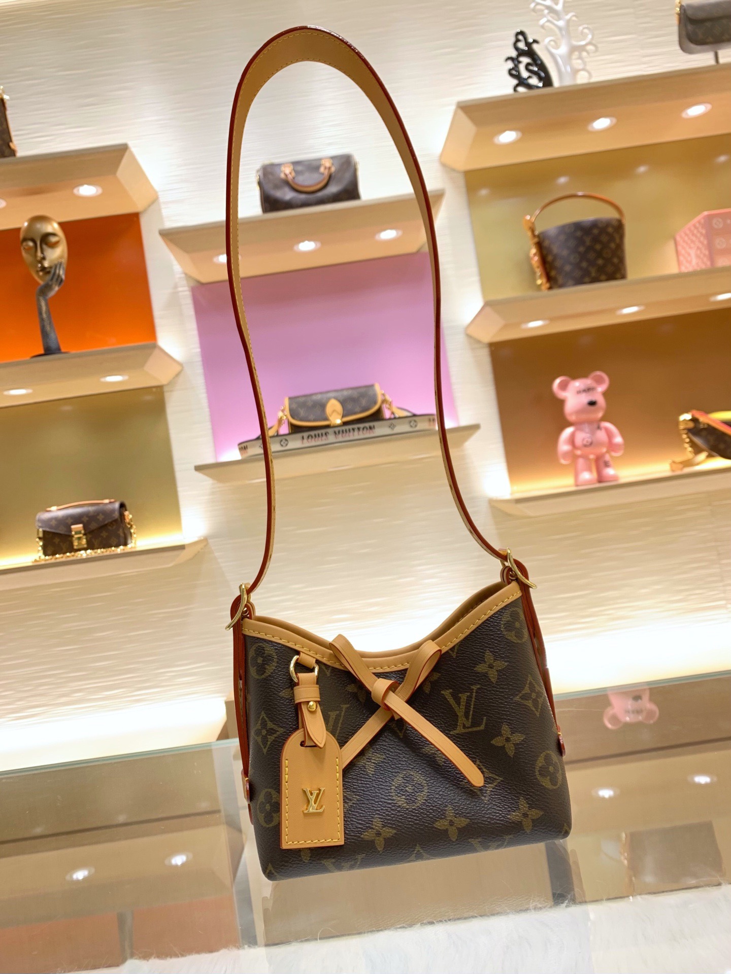 lv