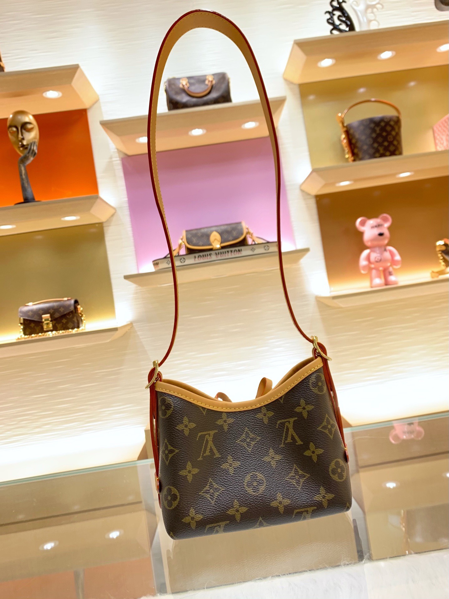 lv