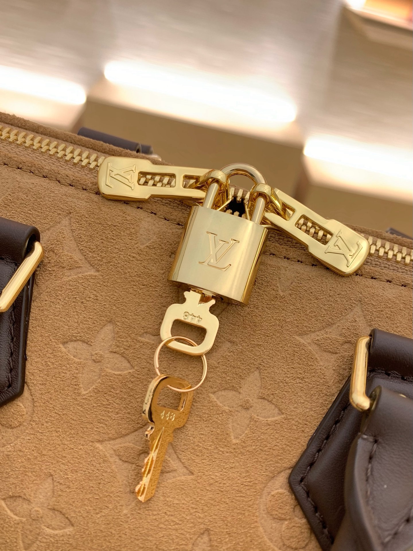 lv