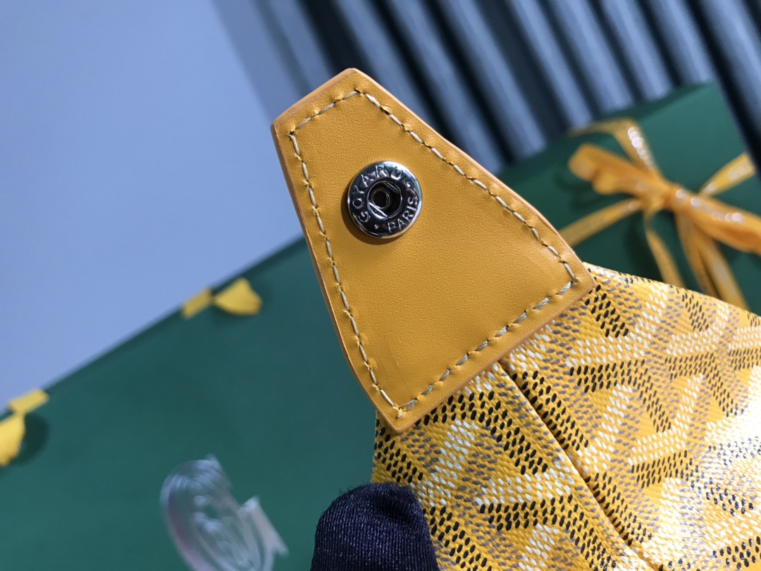  Goyard