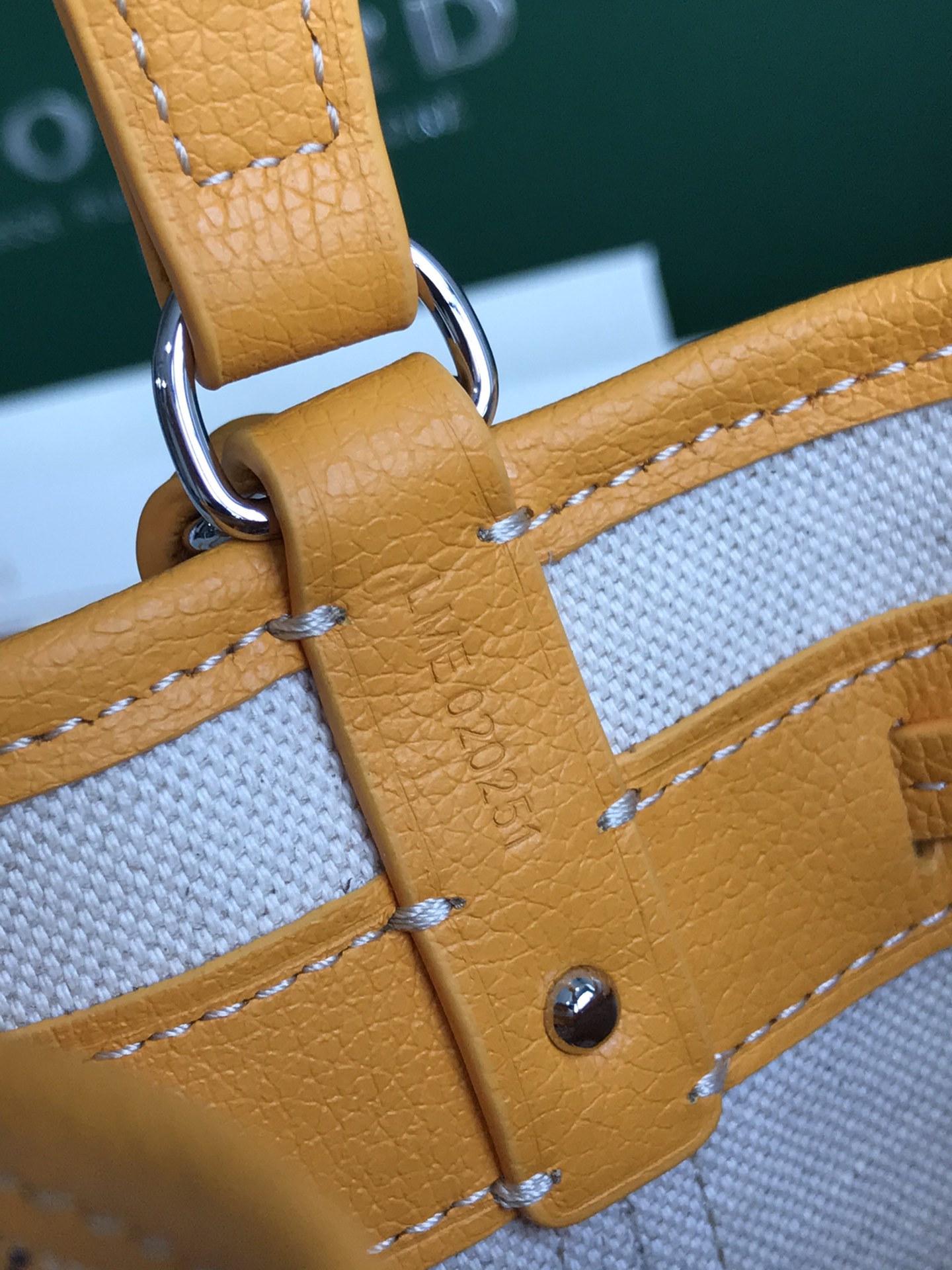   Goyard