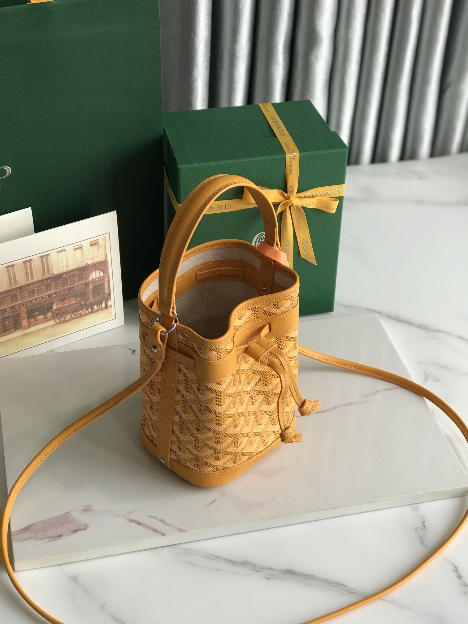    Goyard