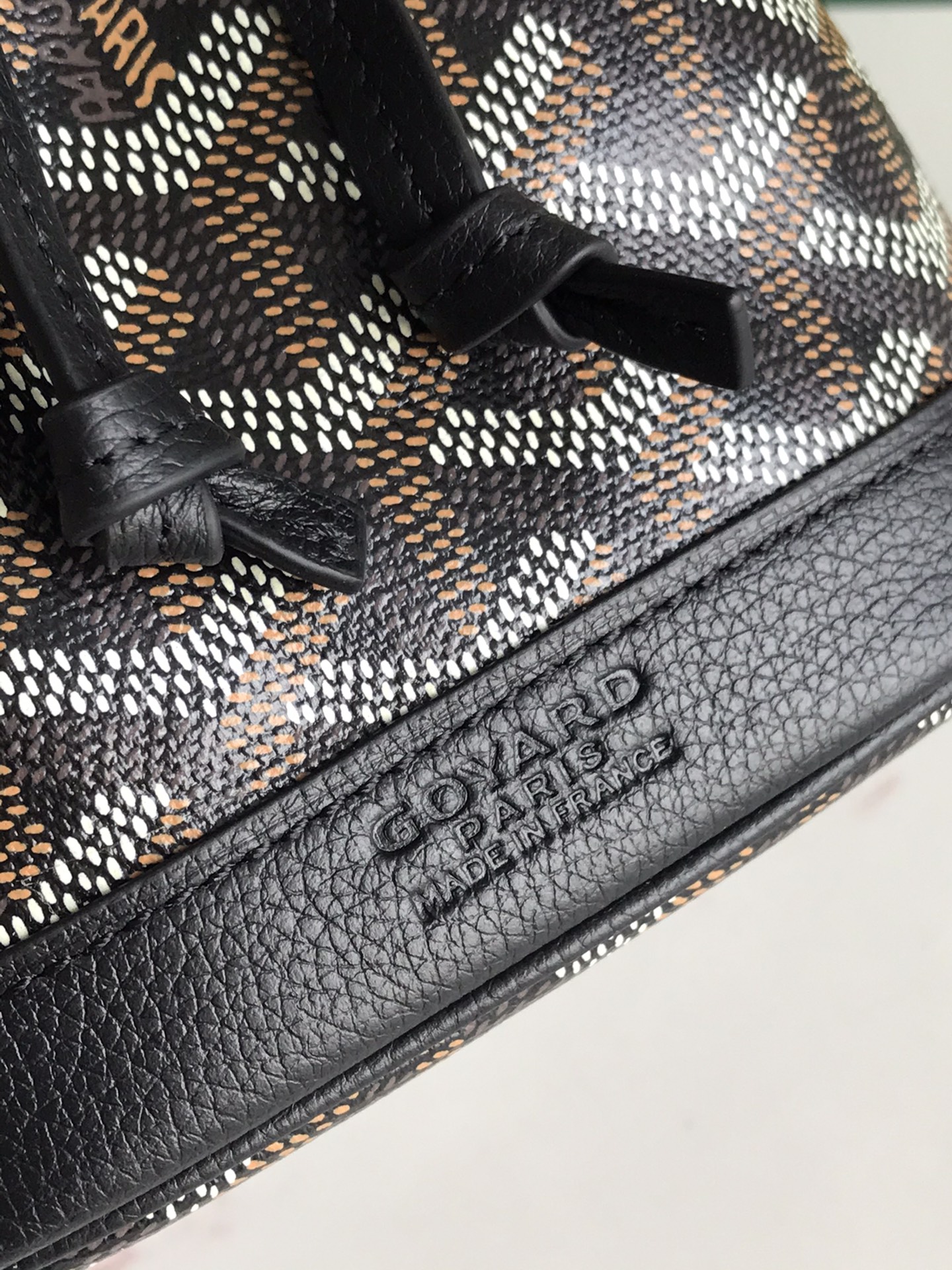    Goyard